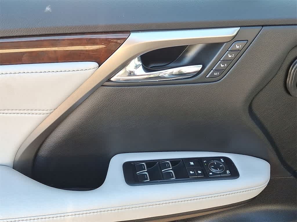 Thumbnail: 2016 Lexus RX - 10