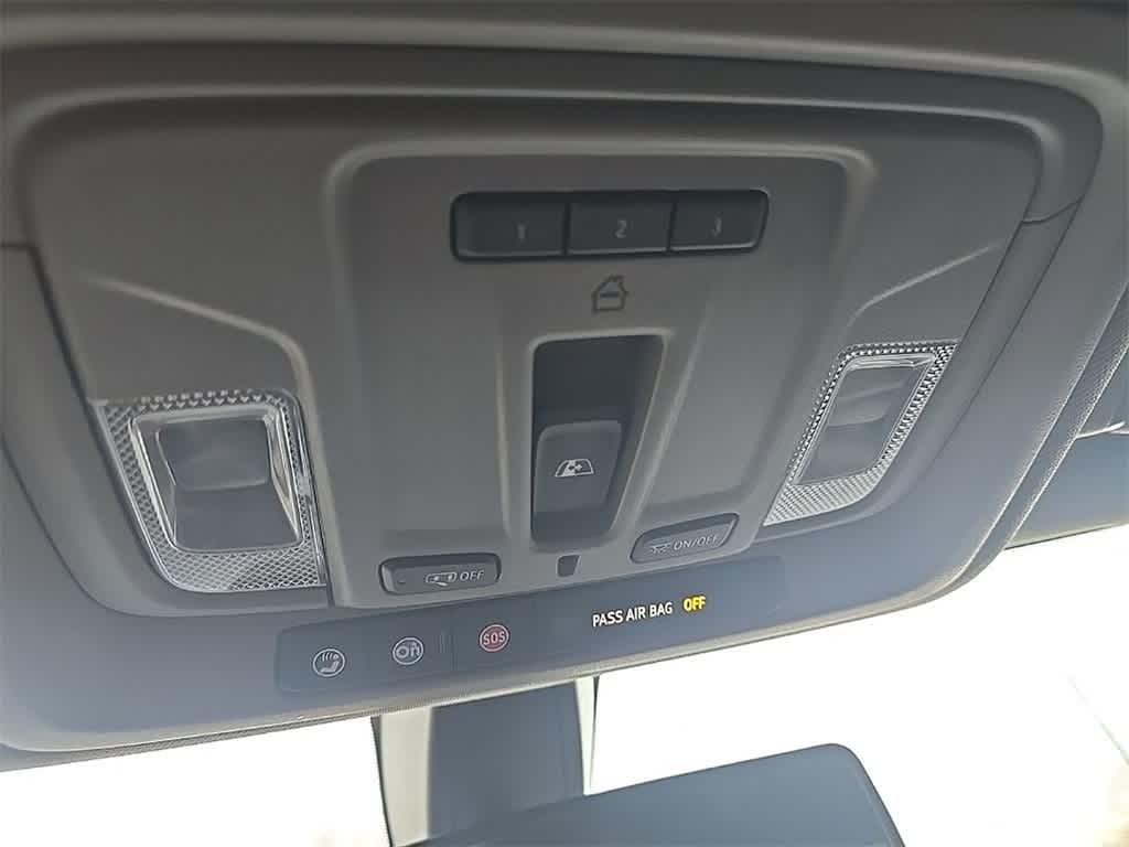 Thumbnail: 2020 Chevrolet Silverado 1500 - 20