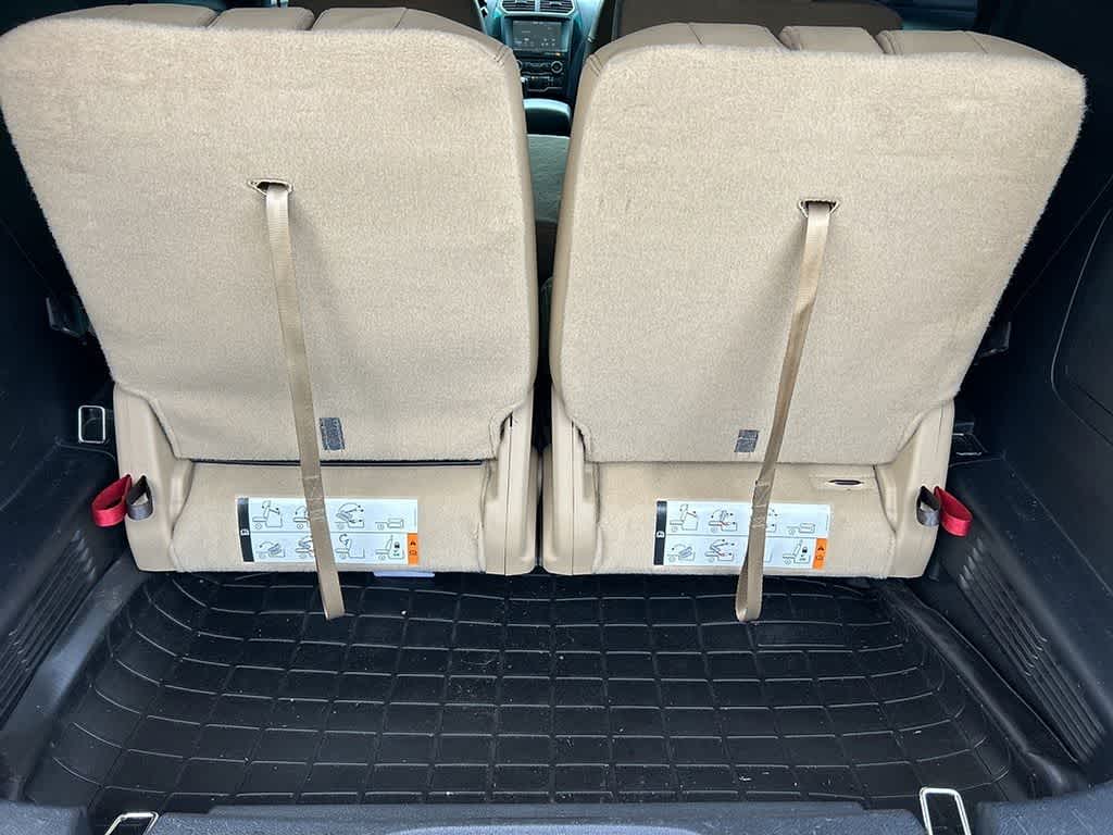 Thumbnail: 2016 Ford Explorer - 11