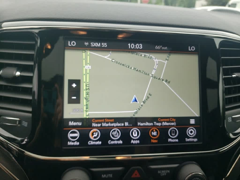 Thumbnail: 2020 Jeep Grand Cherokee - 17
