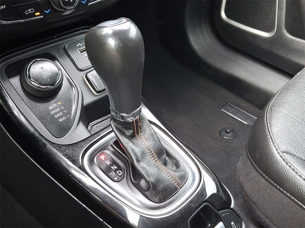 Thumbnail: 2021 Jeep Compass - 11