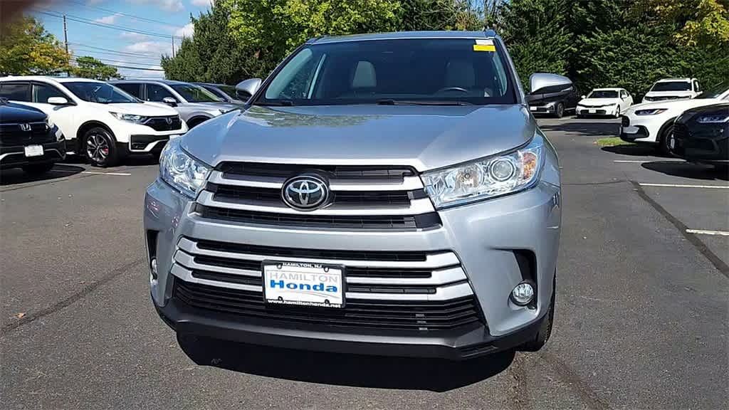 Thumbnail: 2019 Toyota Highlander - 3