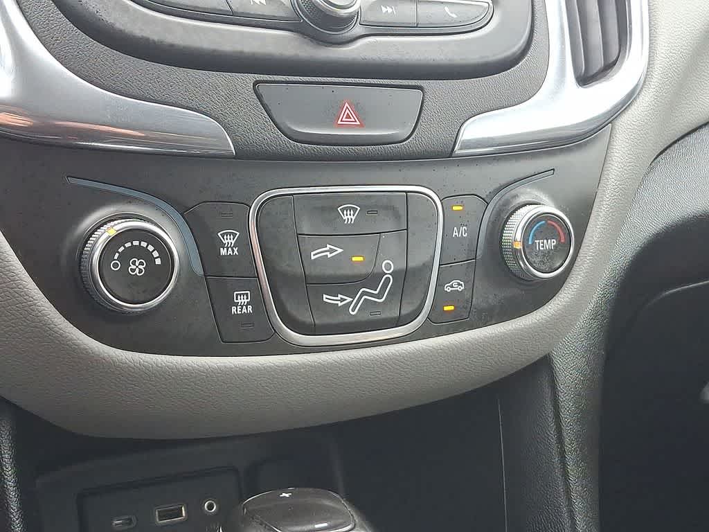 Thumbnail: 2019 Chevrolet Equinox - 19
