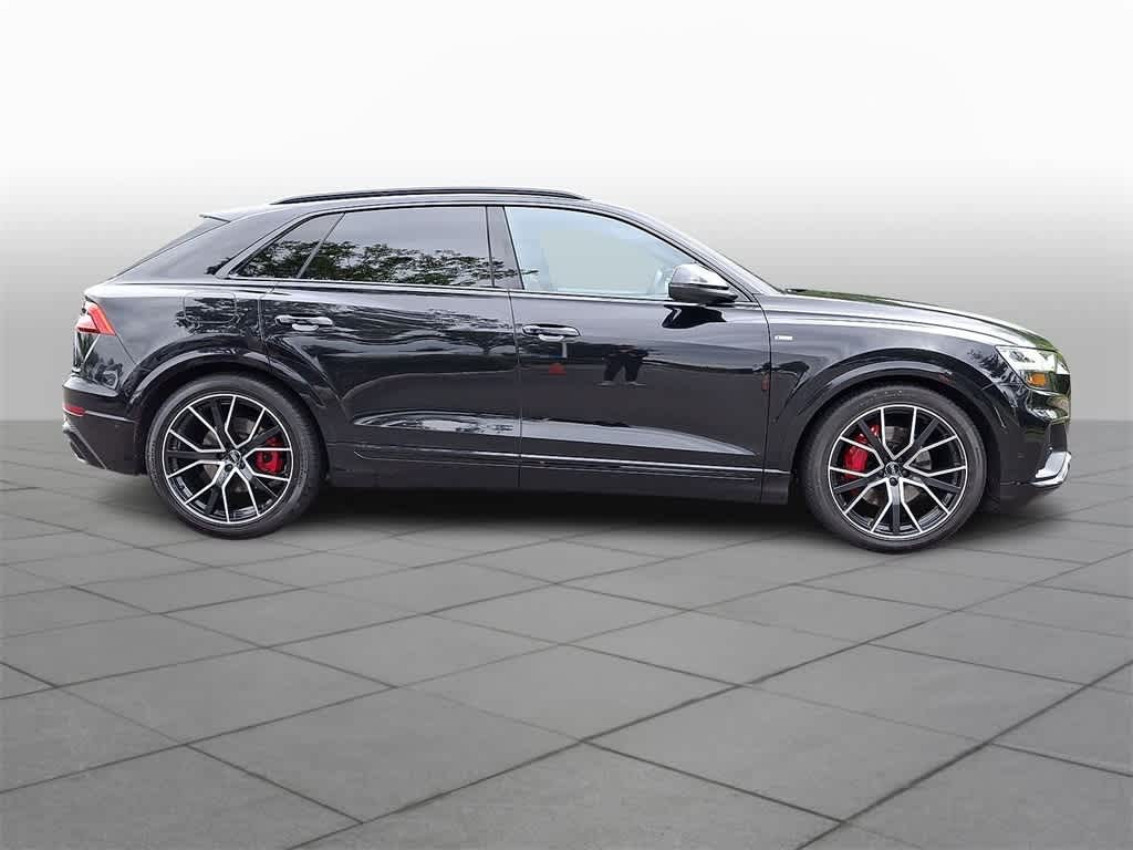 Thumbnail: 2020 Audi Q8 - 25