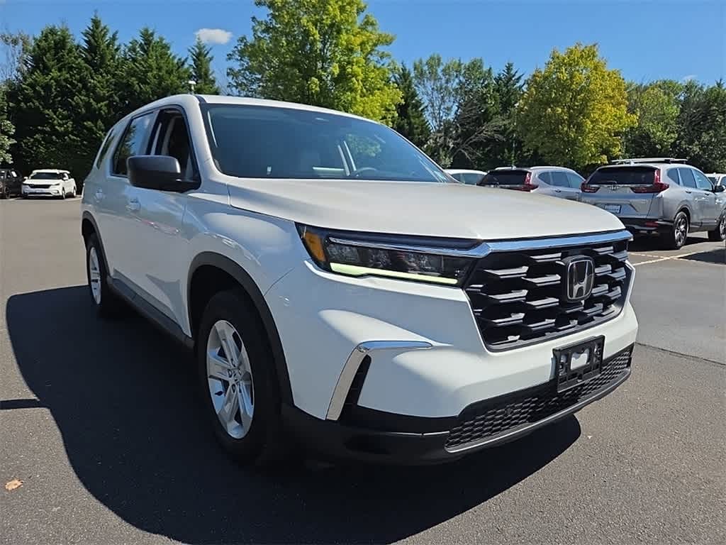 Thumbnail: 2023 Honda Pilot - 3