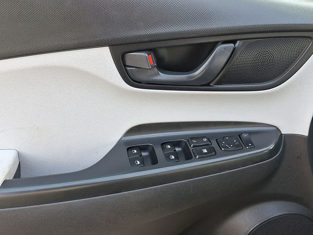 Thumbnail: 2023 Hyundai Kona - 10