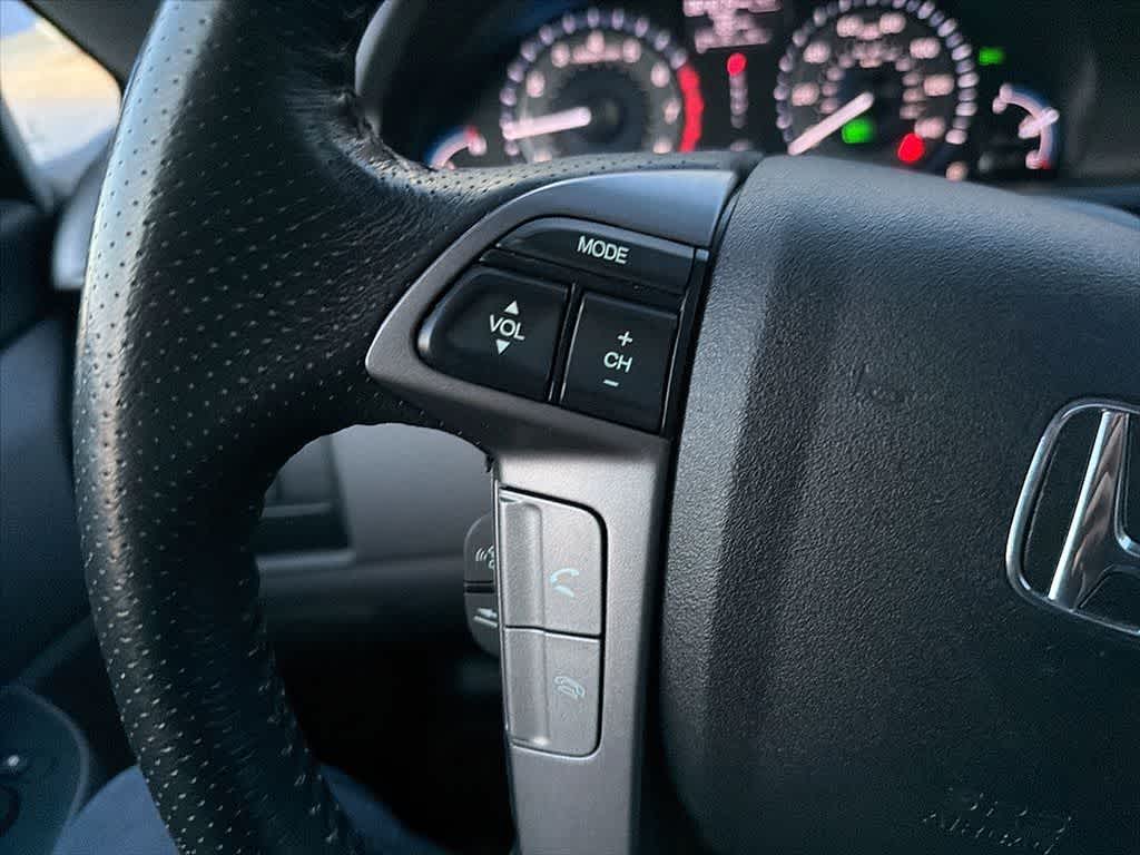 Thumbnail: 2013 Honda Odyssey - 24