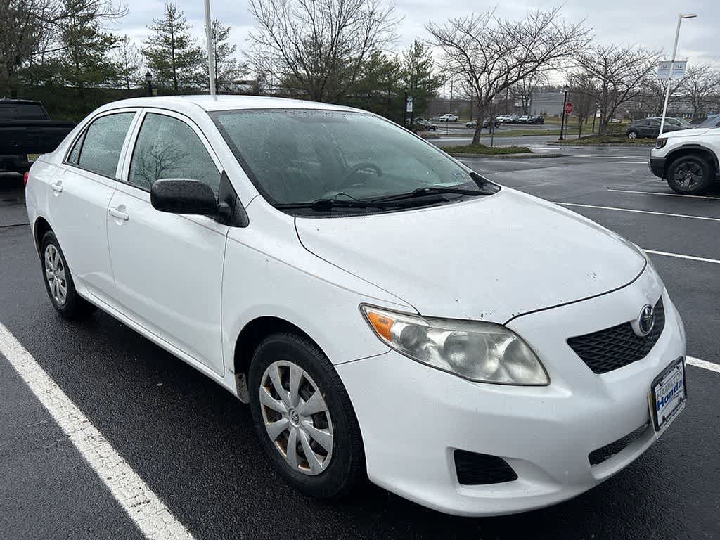 Thumbnail: 2010 Toyota Corolla - 3