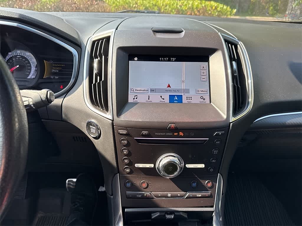 Thumbnail: 2019 Ford Edge - 14