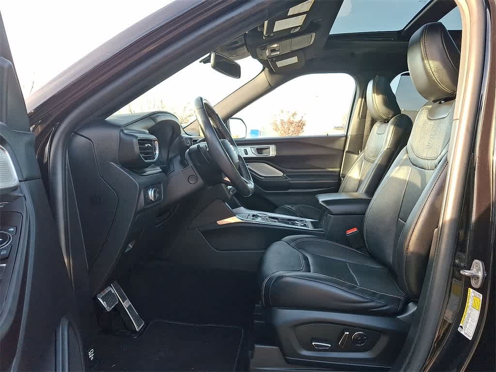 Thumbnail: 2020 Ford Explorer - 11