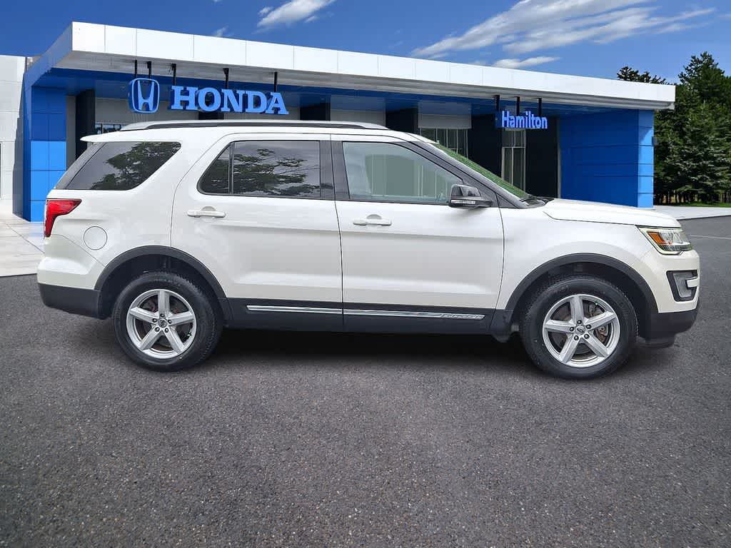 Thumbnail: 2017 Ford Explorer - 25