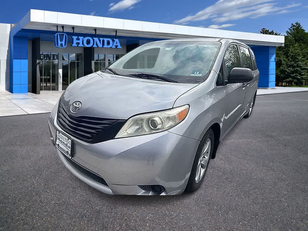 2013 Toyota Sienna L -
                  Hamilton, NJ