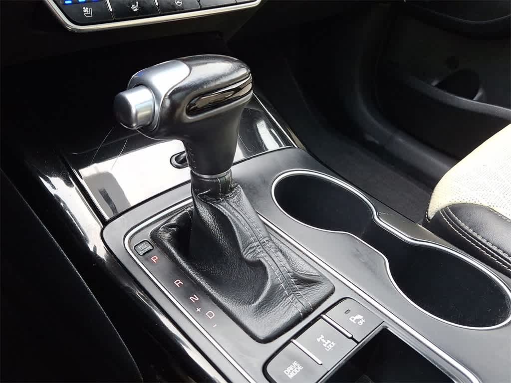 Thumbnail: 2016 Kia Sorento - 12