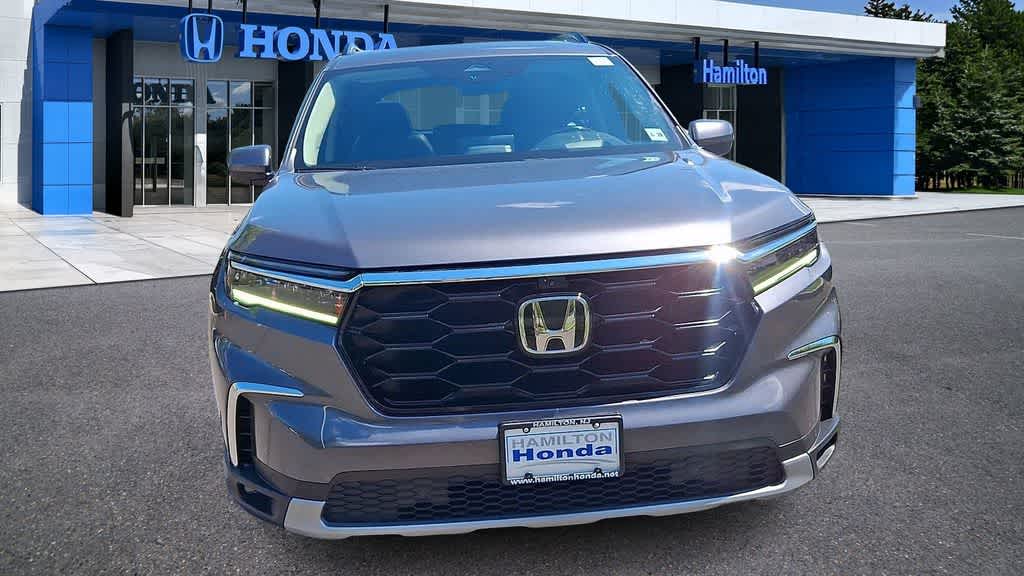 Thumbnail: 2023 Honda Pilot - 3