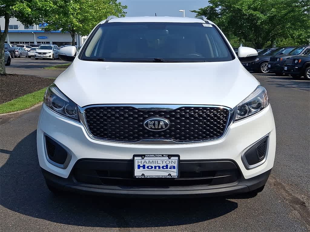 2017 Kia Sorento LX 28