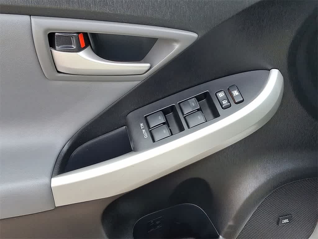 Thumbnail: 2015 Toyota Prius - 10