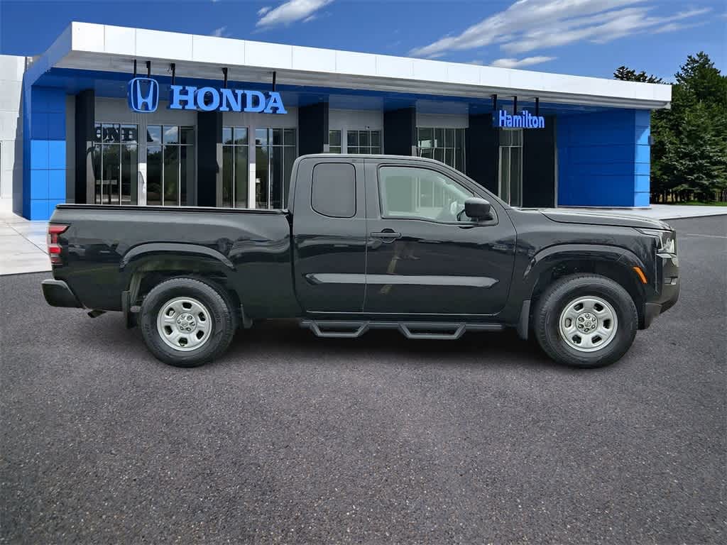 Thumbnail: 2022 Nissan Frontier - 25