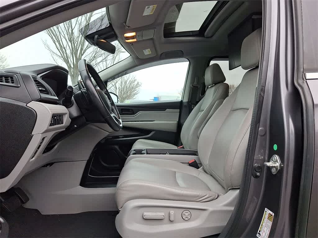 Thumbnail: 2018 Honda Odyssey - 11