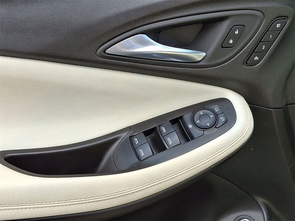 Thumbnail: 2022 Buick Encore GX - 10