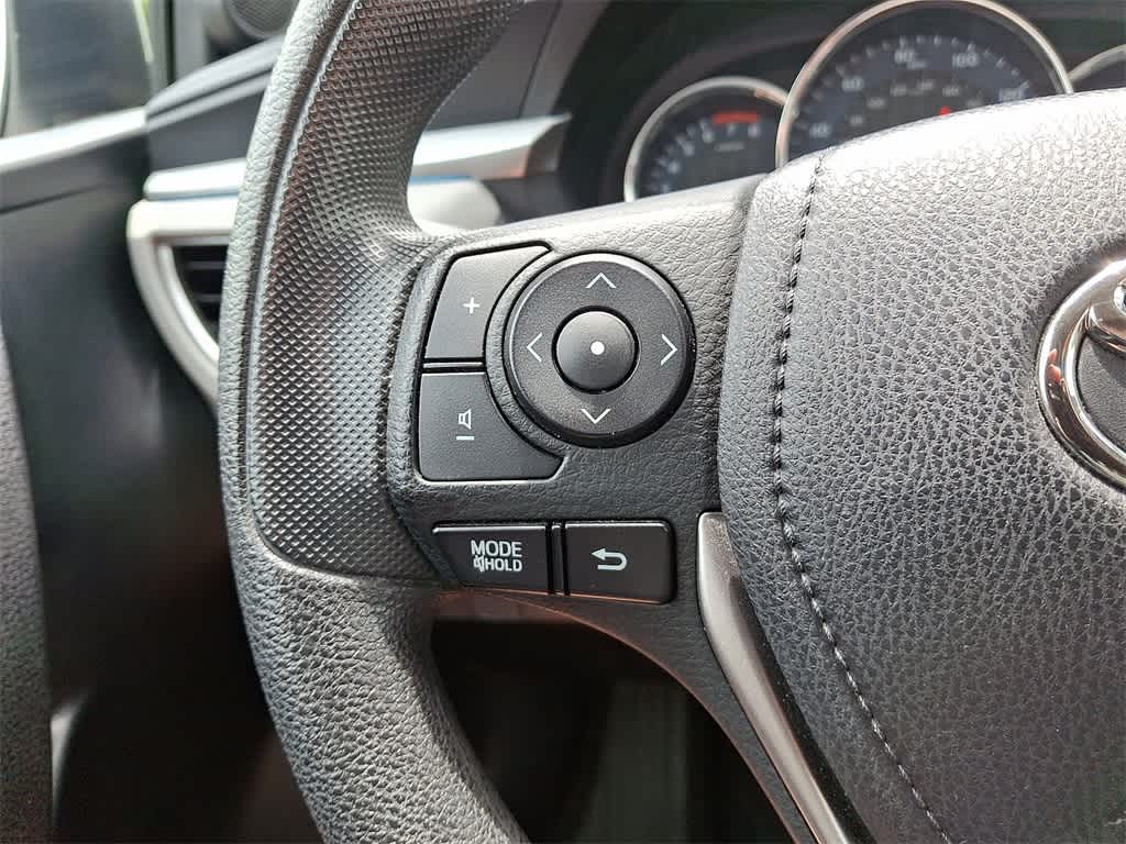 Thumbnail: 2015 Toyota Corolla - 9