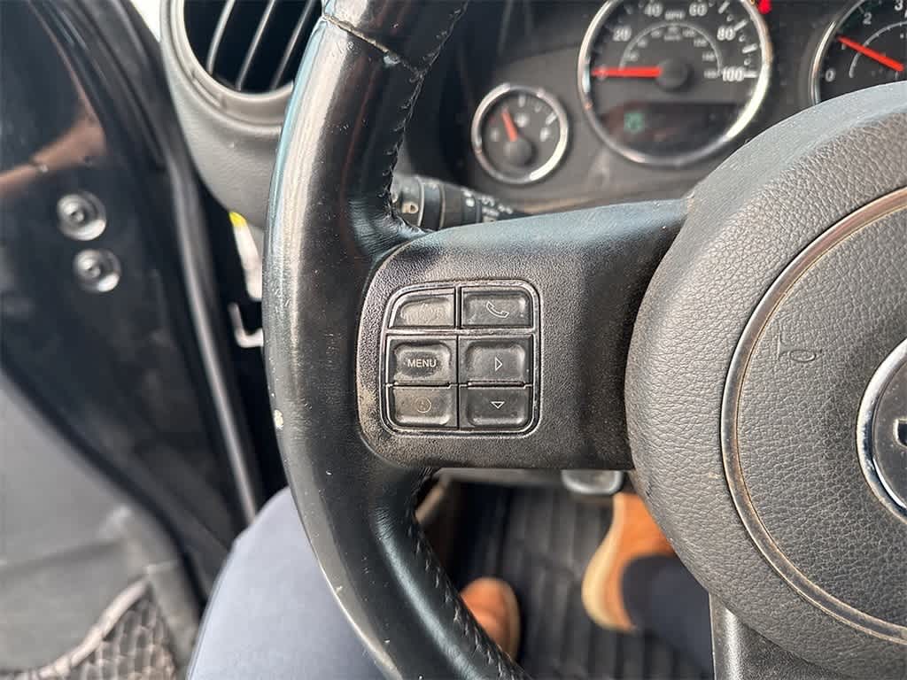 Thumbnail: 2015 Jeep Wrangler - 11