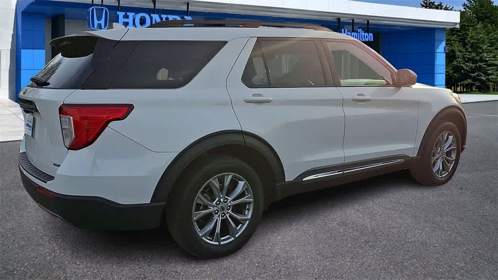 Thumbnail: 2020 Ford Explorer - 8