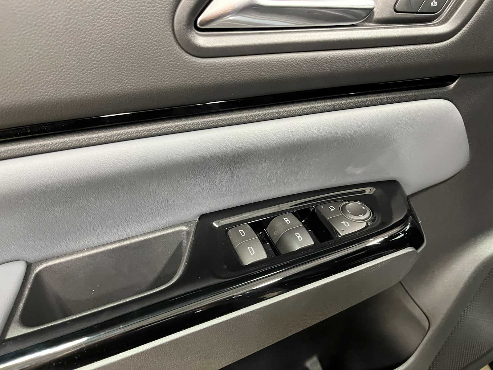 Thumbnail: 2026 Honda Prologue - 15