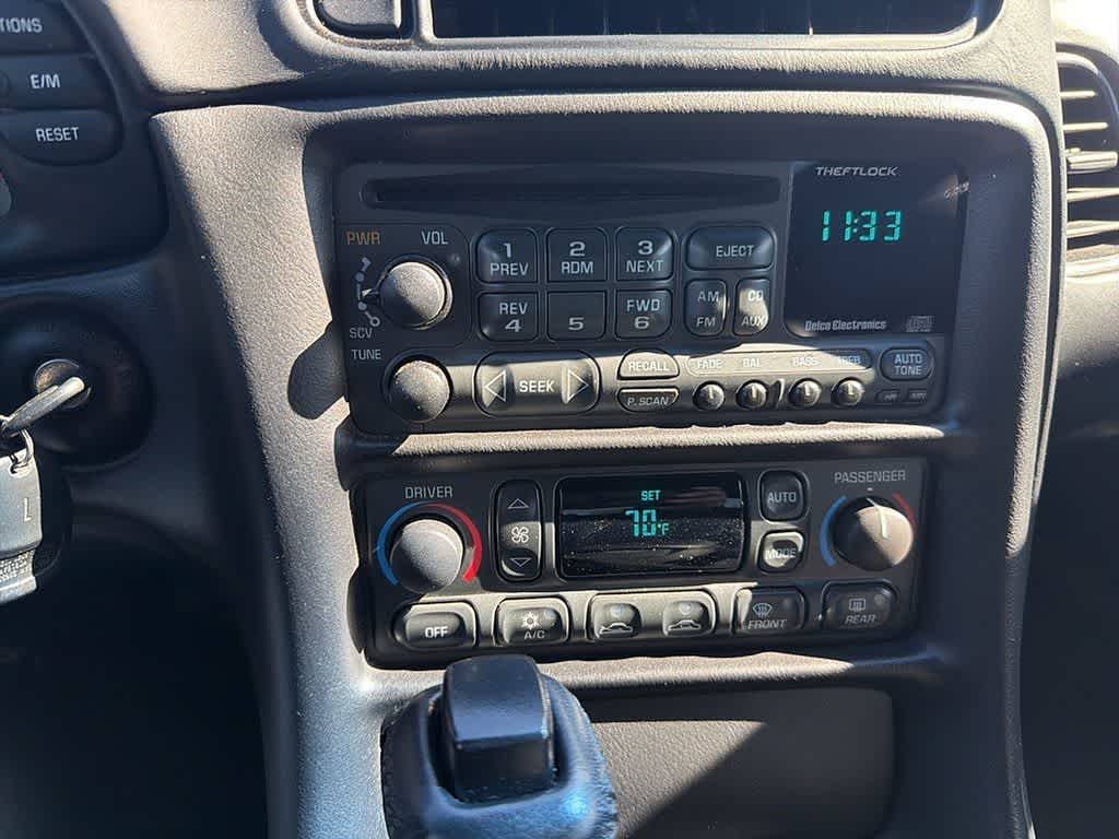 Thumbnail: 2002 Chevrolet Corvette - 19