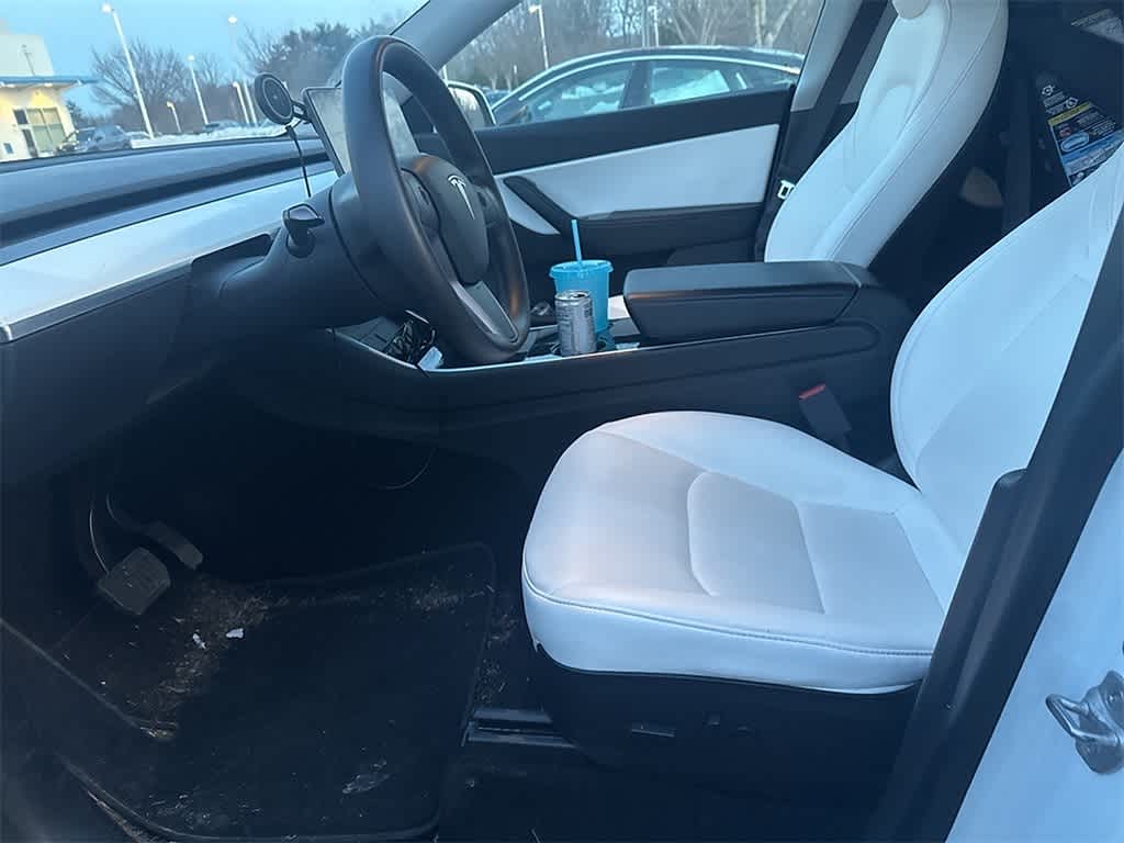 Thumbnail: 2020 Tesla Model Y - 8