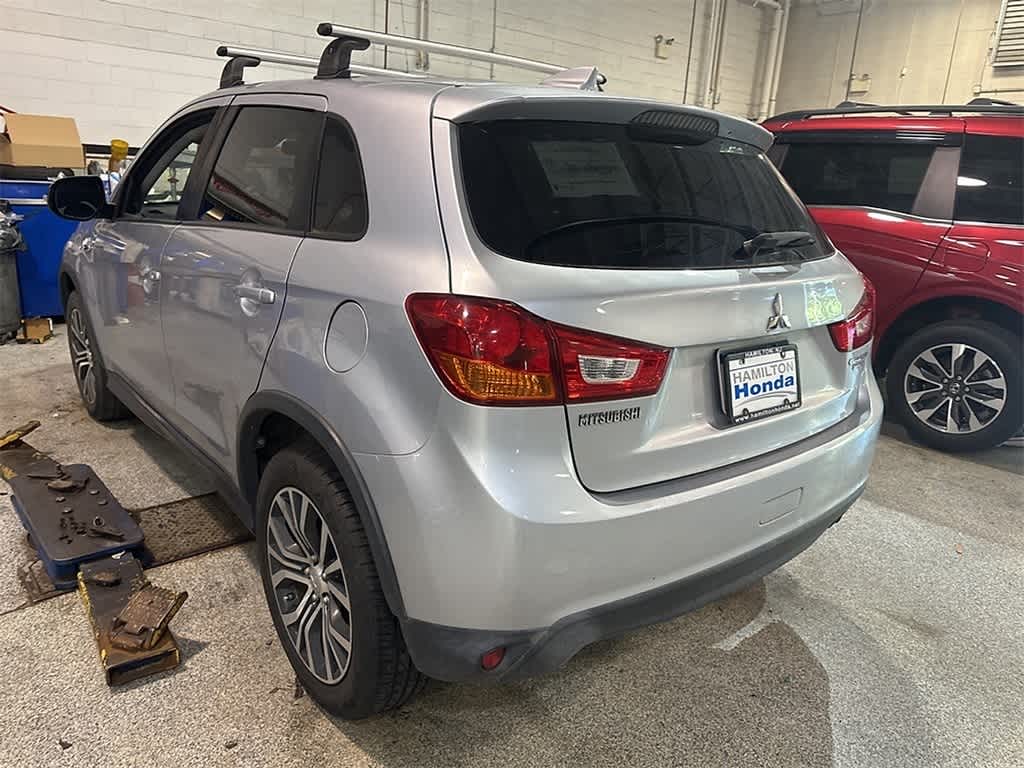 Thumbnail: 2017 Mitsubishi Outlander Sport - 6