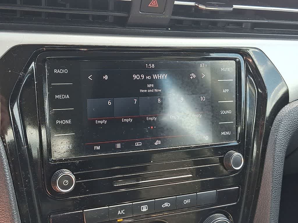 Thumbnail: 2020 Volkswagen Passat - 14