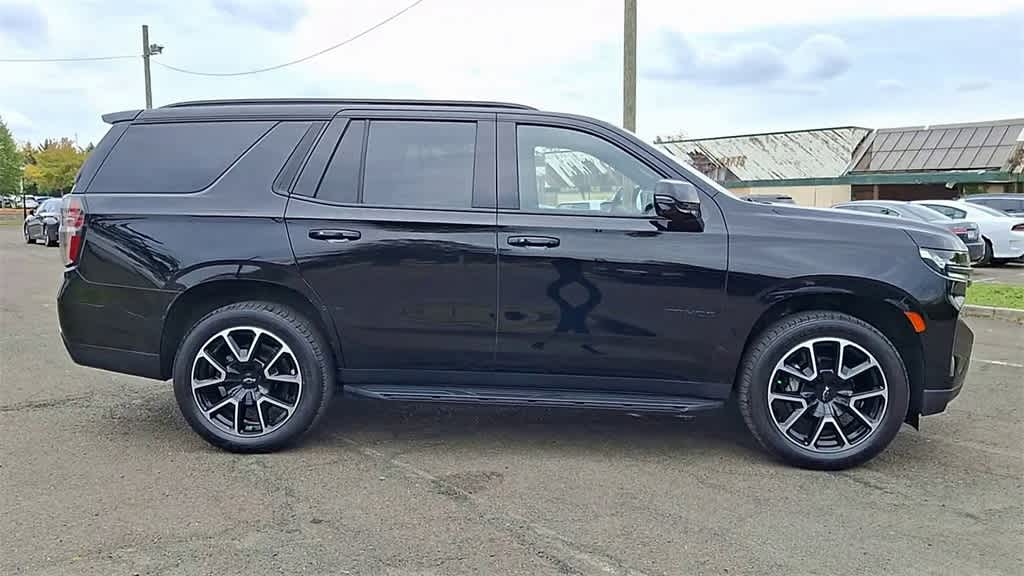 Thumbnail: 2022 Chevrolet Tahoe - 9