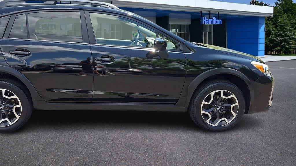 Thumbnail: 2016 Subaru Crosstrek - 9