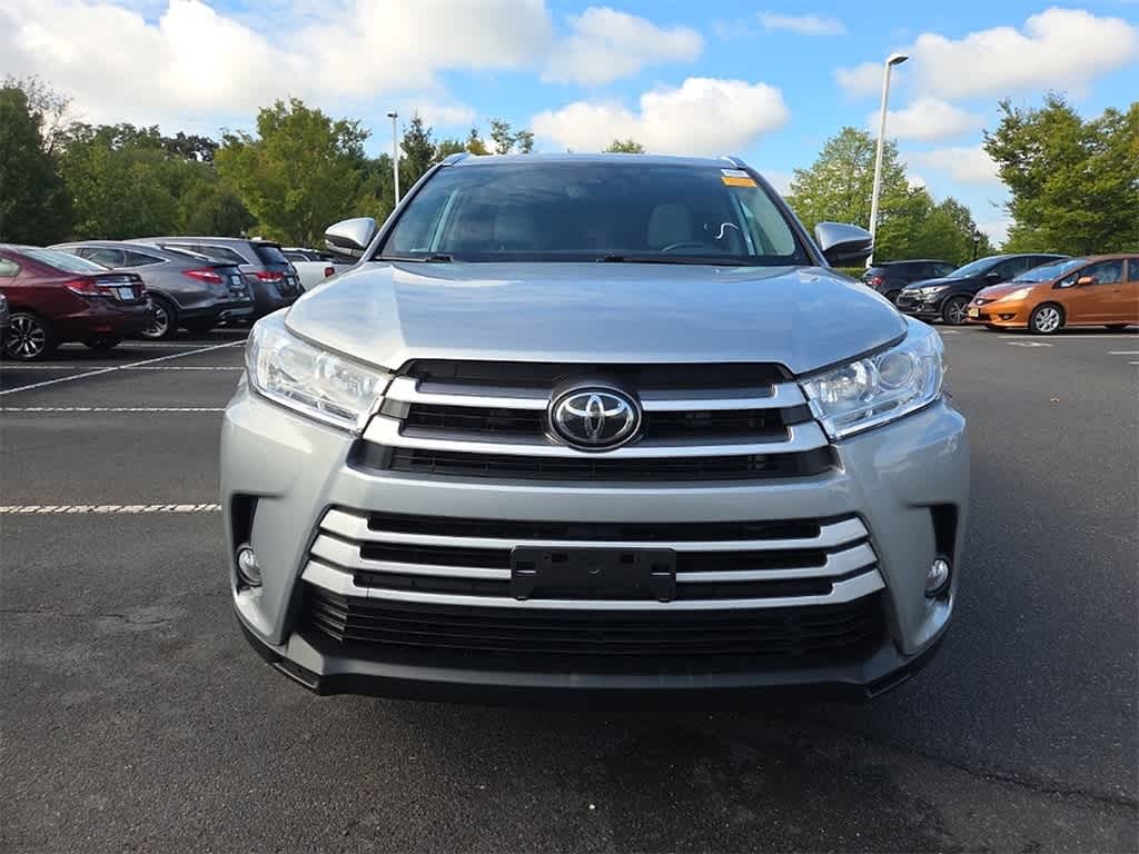 Thumbnail: 2019 Toyota Highlander - 2