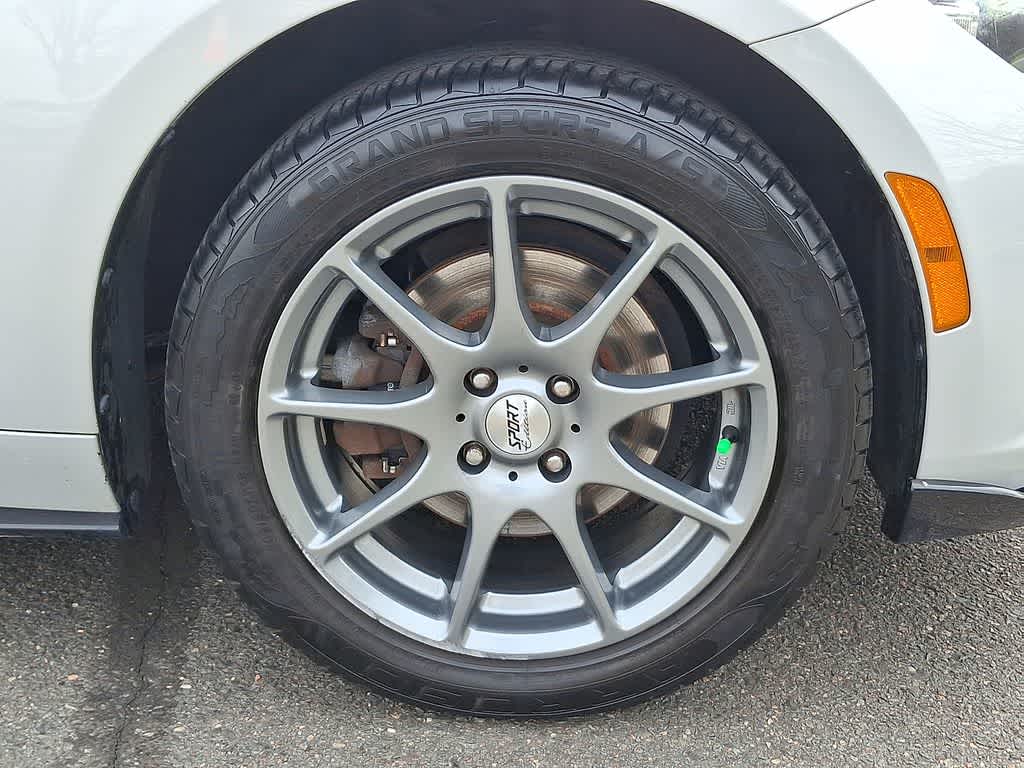 Thumbnail: 2017 Mazda MX-5 Miata - 18