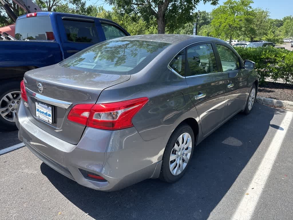 Thumbnail: 2019 Nissan Sentra - 4