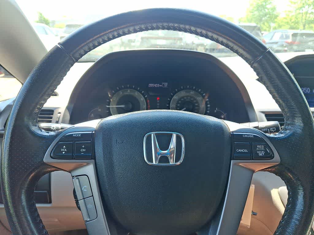 Thumbnail: 2013 Honda Odyssey - 16