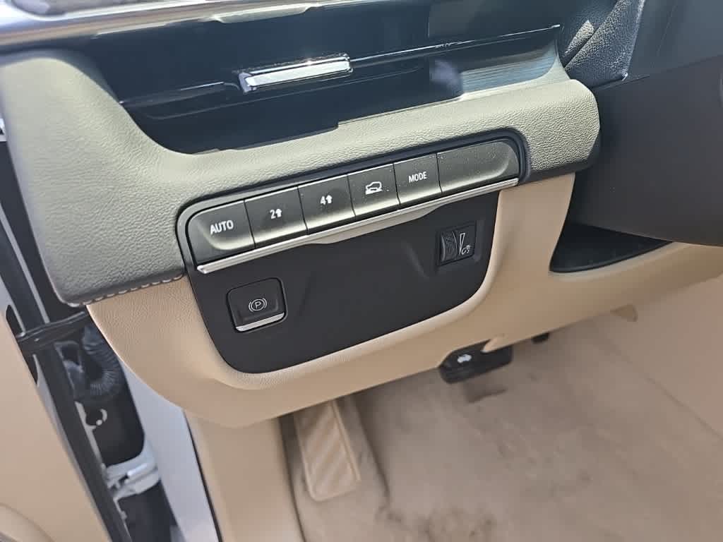 2021 Cadillac Escalade Premium Luxury 17