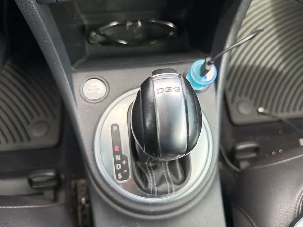 Thumbnail: 2014 Volkswagen Beetle - 24