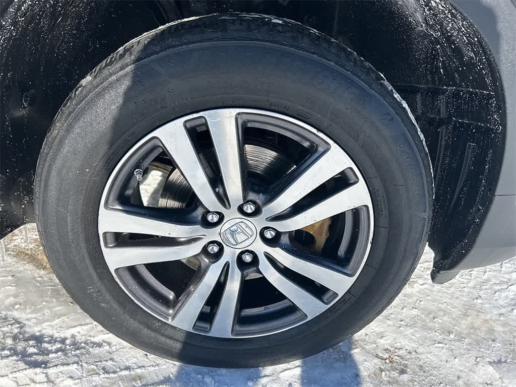 Thumbnail: 2018 Honda Pilot - 9