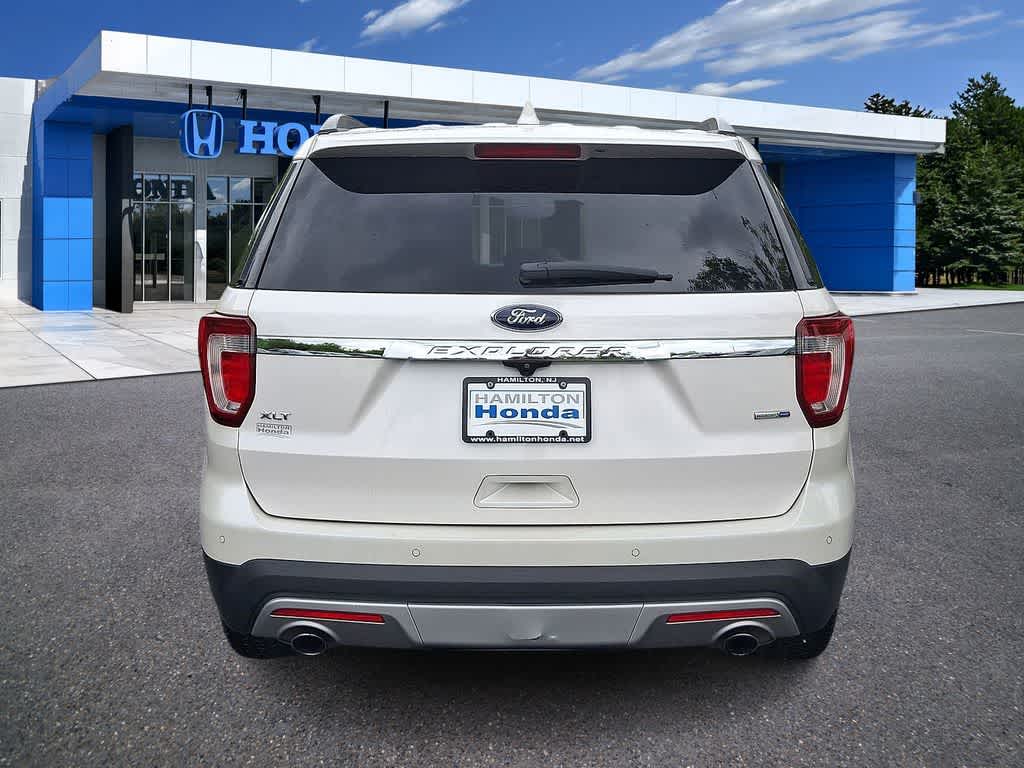 Thumbnail: 2017 Ford Explorer - 23