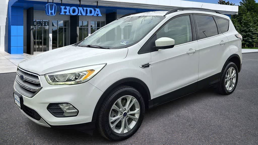 Thumbnail: 2017 Ford Escape - 4