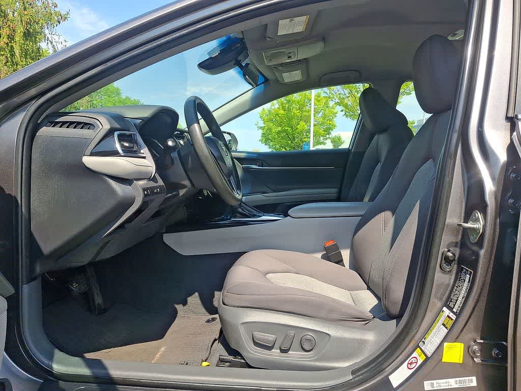 Thumbnail: 2018 Toyota Camry - 11