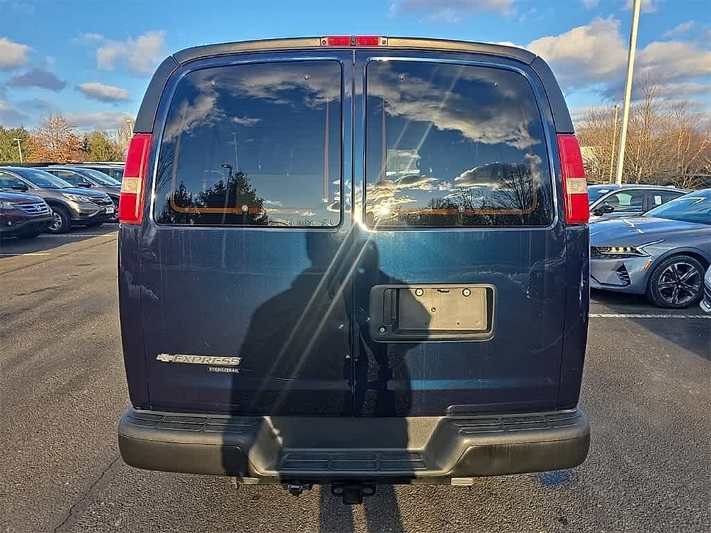 Thumbnail: 2014 Chevrolet Express - 5