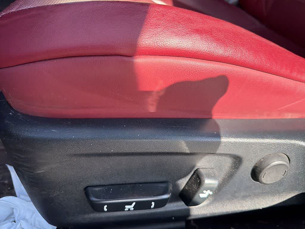 Thumbnail: 2014 Lexus IS - 16