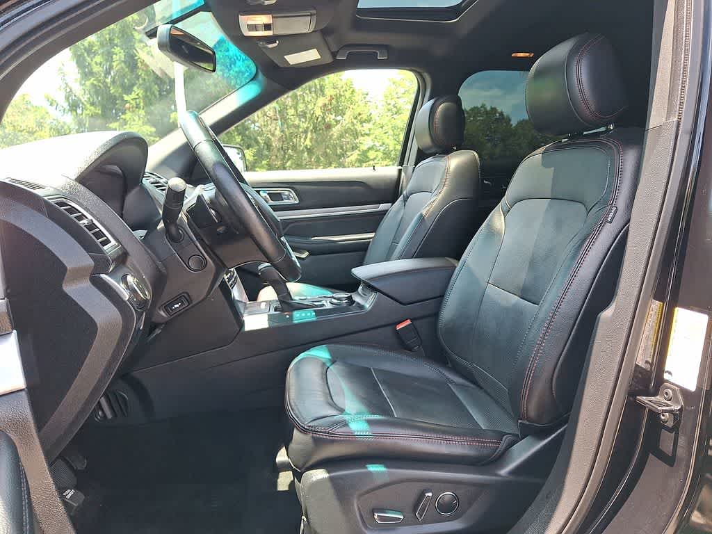 Thumbnail: 2016 Ford Explorer - 3