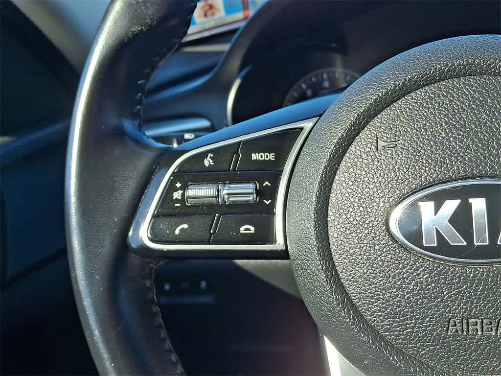 Thumbnail: 2020 Kia Optima - 17