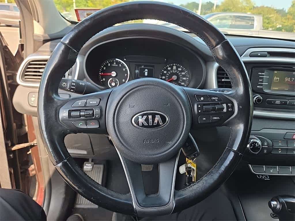 Thumbnail: 2016 Kia Sorento - 13