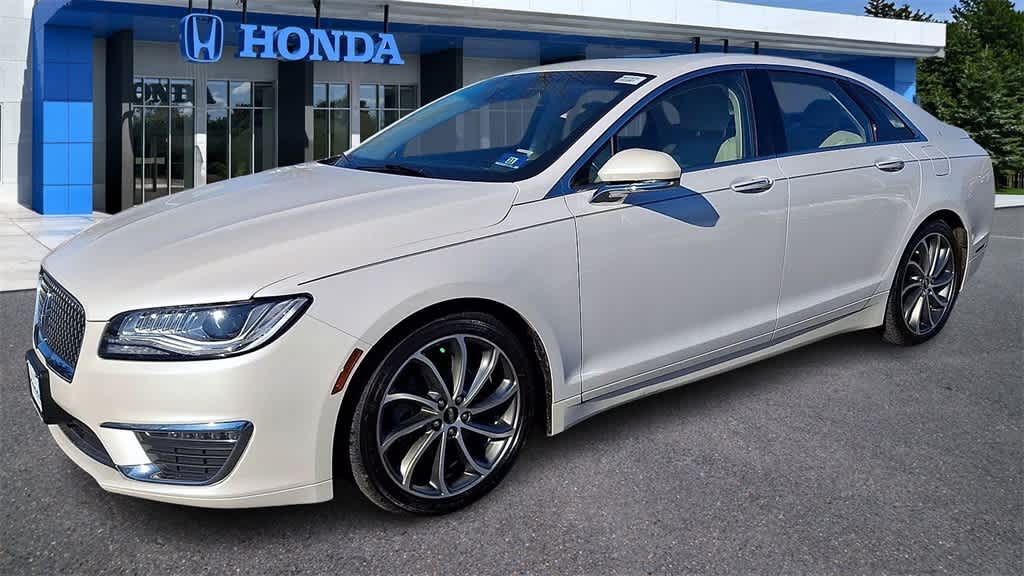 Thumbnail: 2019 Lincoln MKZ - 4