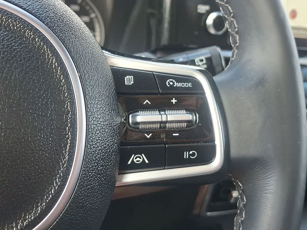 Thumbnail: 2023 Kia Sorento - 17